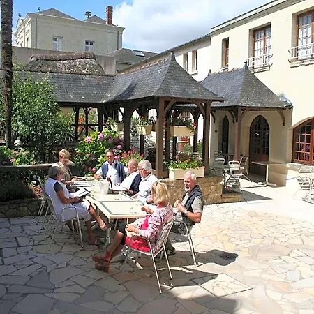 Splendid 2* Montreuil-Bellay